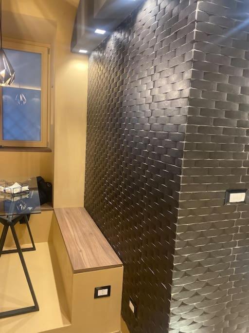 Montesantogroup House Nel Centro Di * Naples